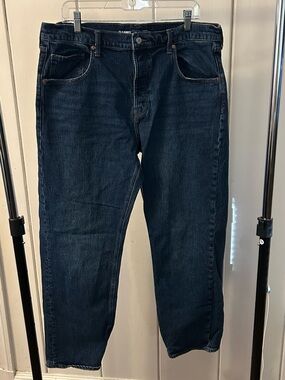 Old Navy Women’s Slouchy Straight-Leg Button-Fly Jeans